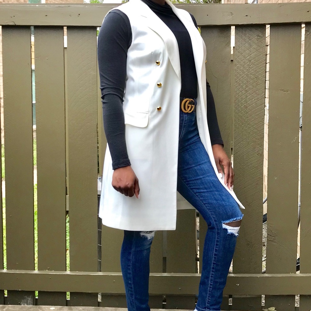 Sleeveless Blazer